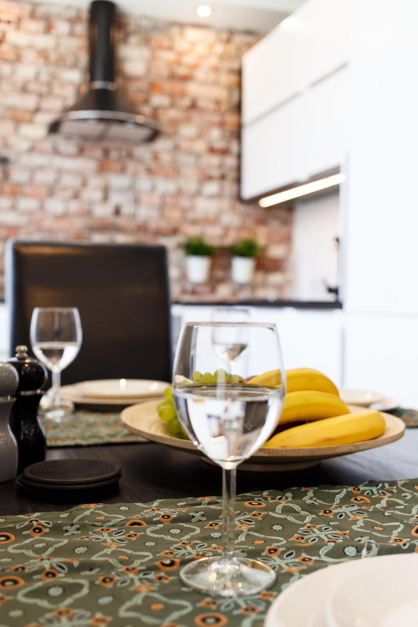 Apartamenty Sienkiewicza - Bezplatny Parking, Centrum, Park, Fv Келце Екстериор снимка