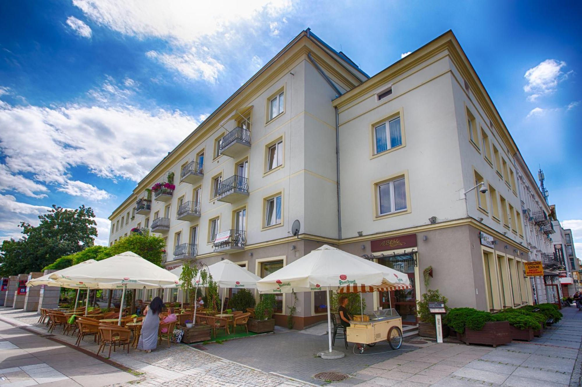 Apartamenty Sienkiewicza - Bezplatny Parking, Centrum, Park, Fv Келце Екстериор снимка